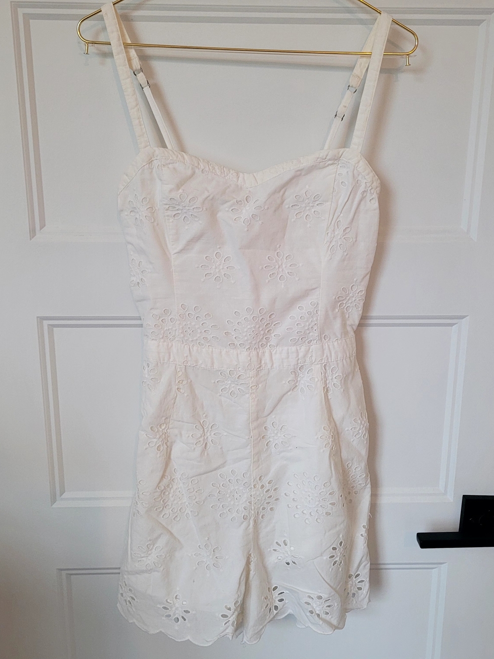 Hollister White Eyelet Lace Romper Size Small